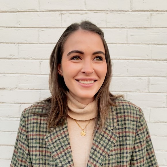 Meet your Posher, Sandra - Picture 1 of 1